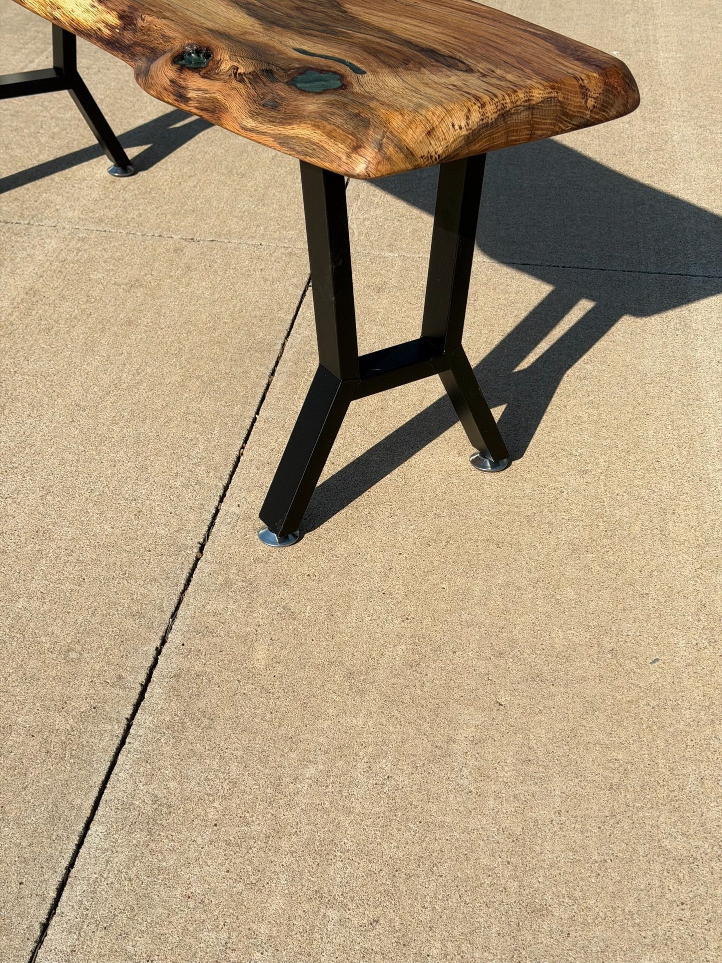 Blackjack Oak Bench with Green resin
