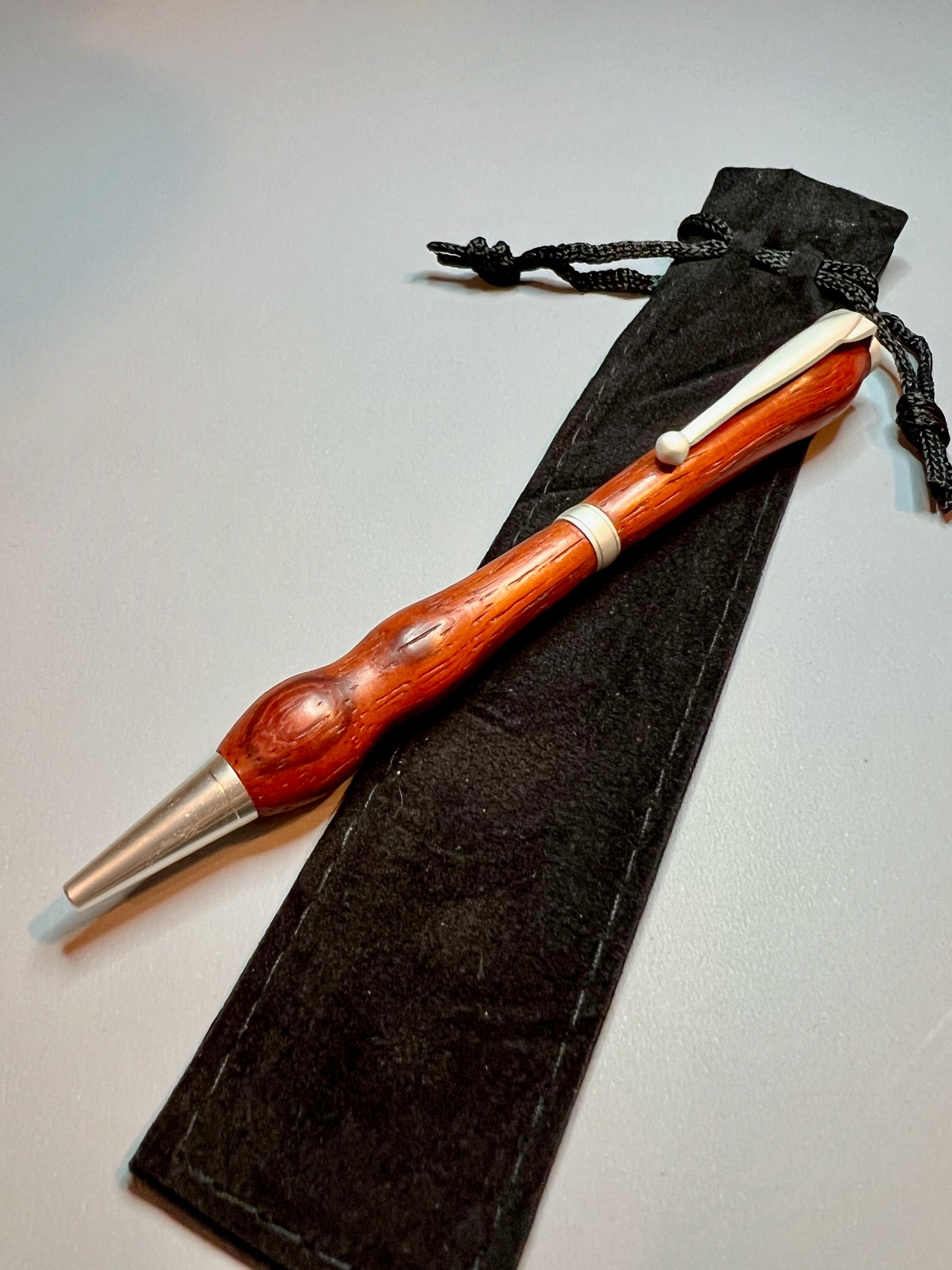 Padauk / Satin Pearl Pen