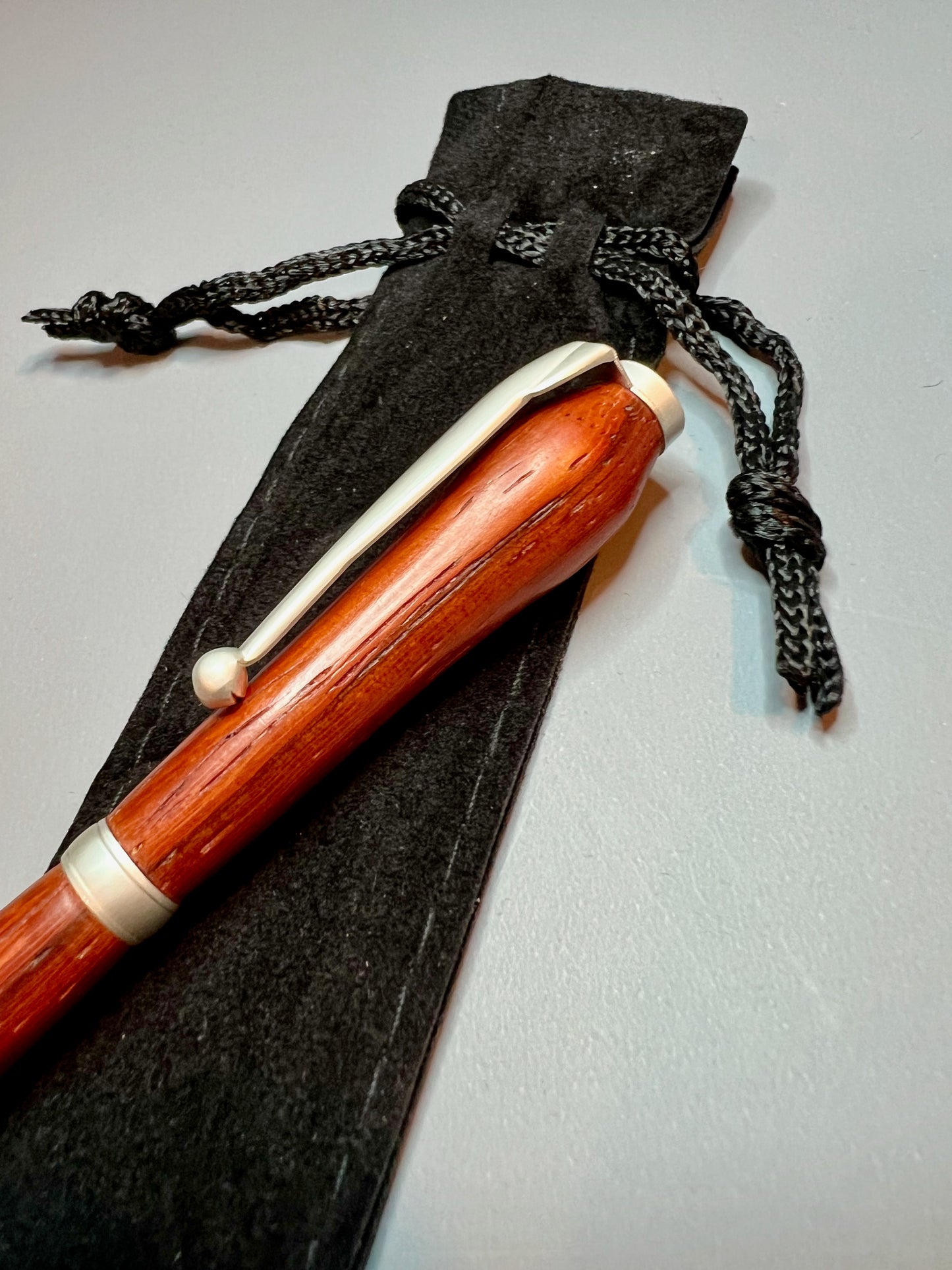 Padauk / Satin Pearl Pen