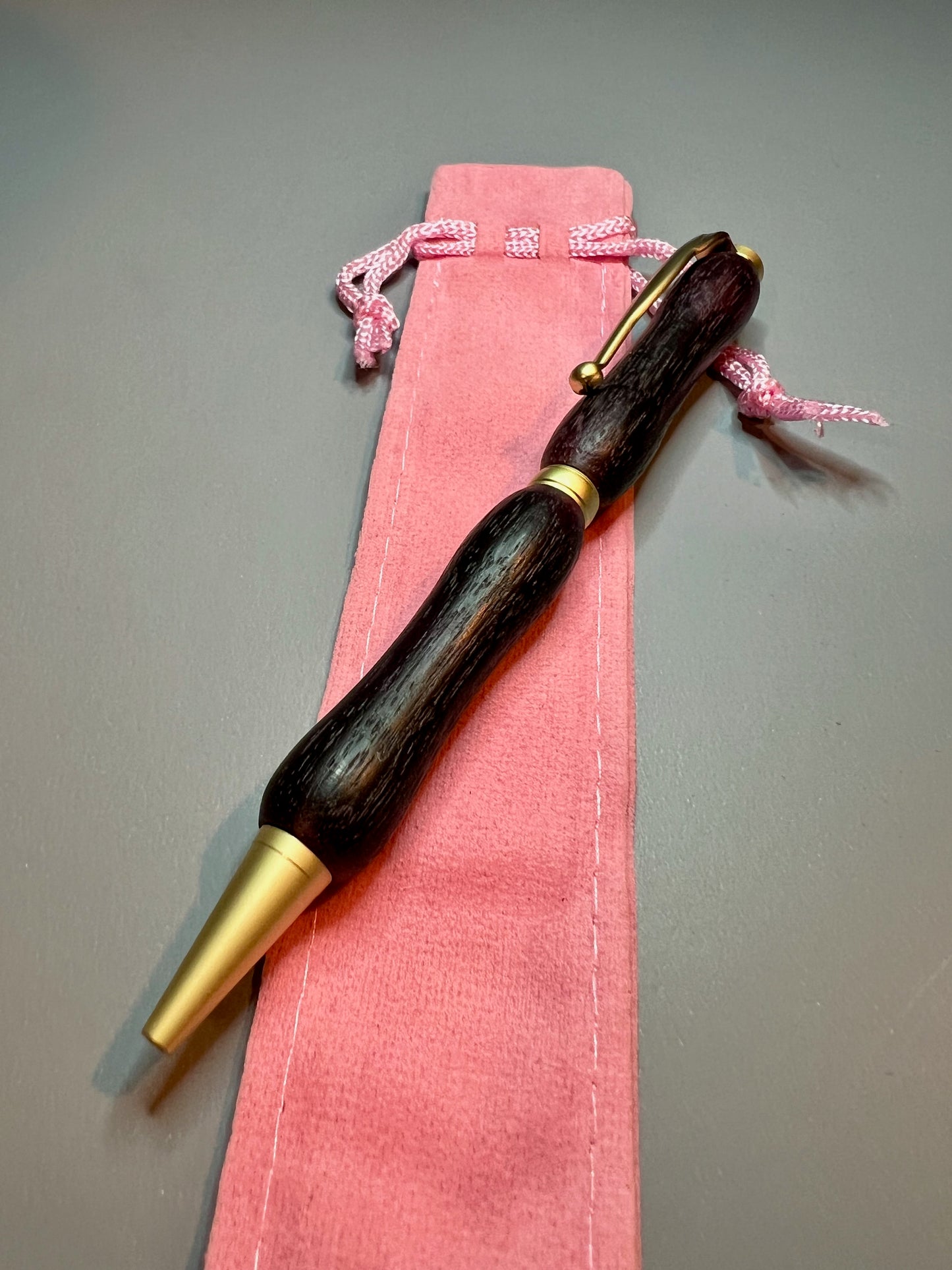 Burnt Purple Heart / Satin Gold Pen