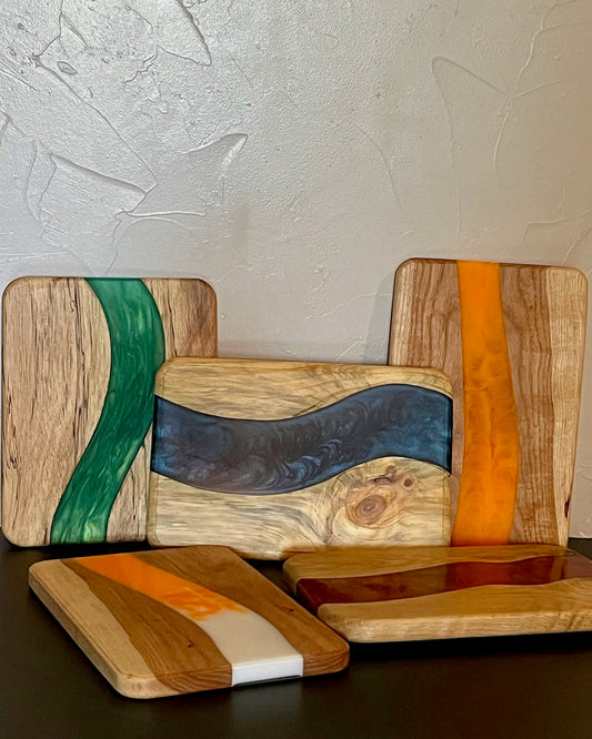 Resin & Wood Compact Charcuterie Board