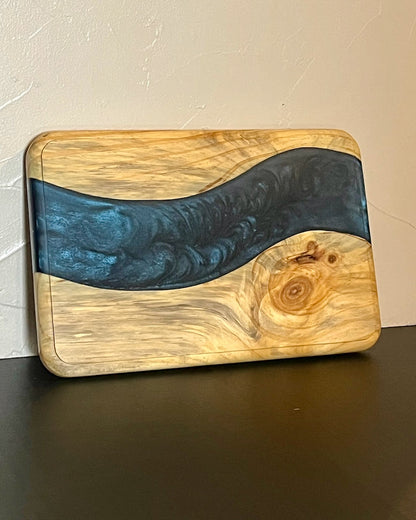 Resin & Wood Compact Charcuterie Board