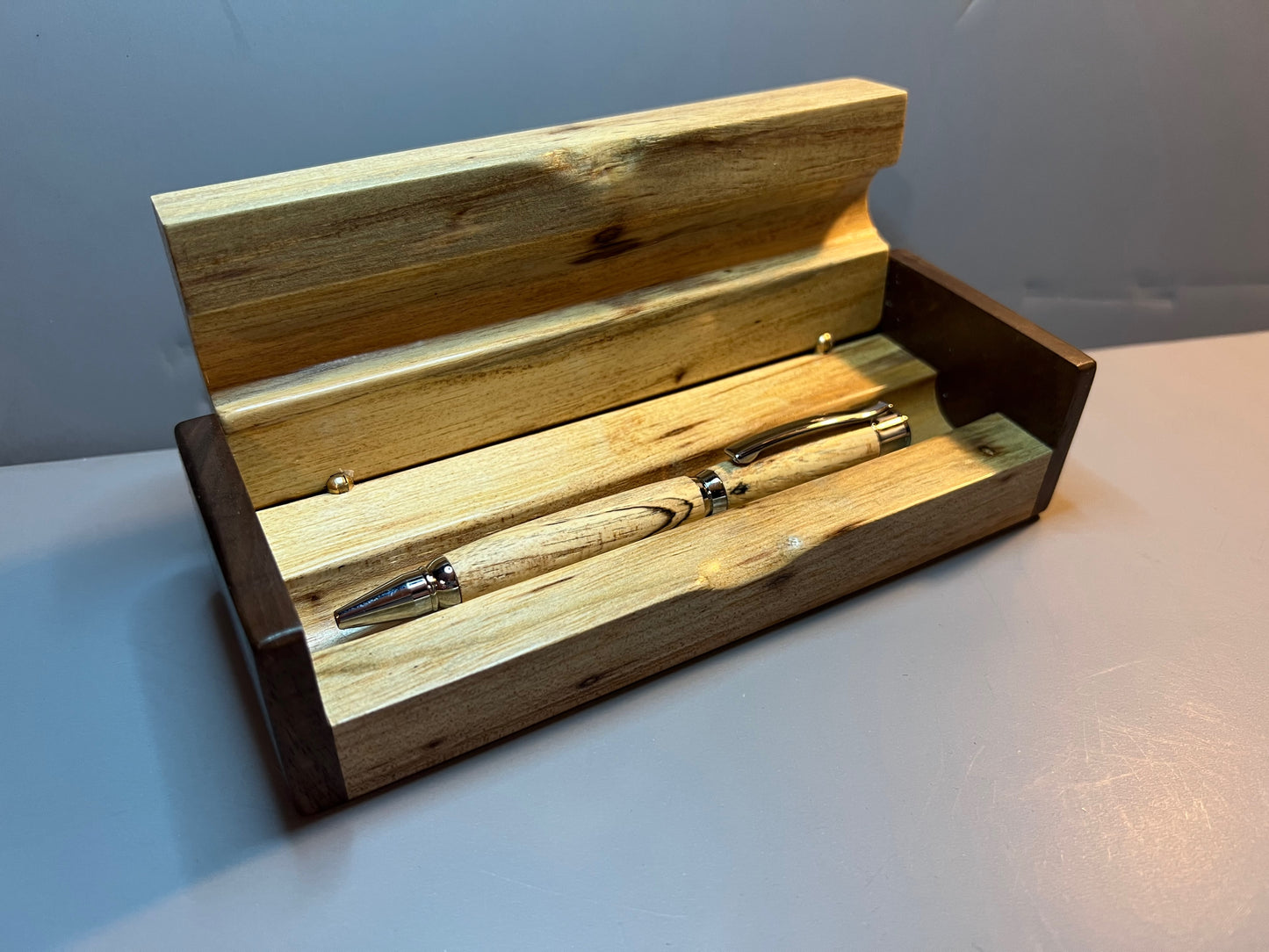 Luxury Twist Pen
